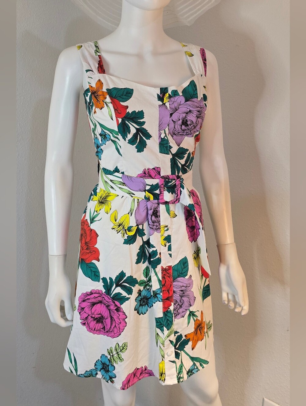 TINSEL🏵White Floral Midi Dress with Belt. NEW with Tags